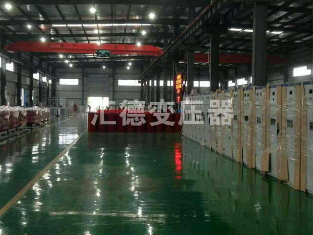 乌海变压器车间一角